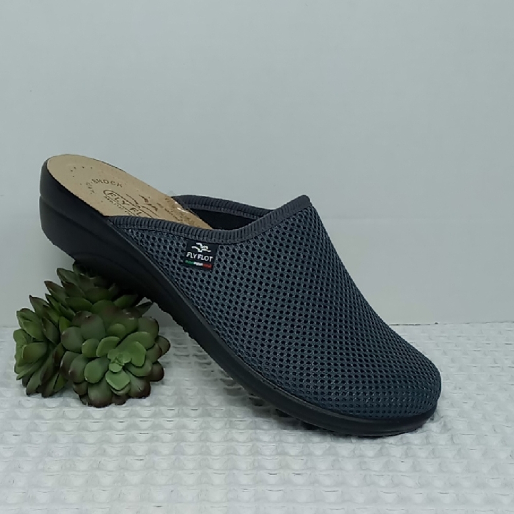 NWOT Fly Flot Gray Mesh Comfort Clogs/Mules Size 38/ 7.5-8 Made in Italy